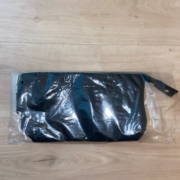 Tarte simply chic makeup bag - Picture 3 of 4